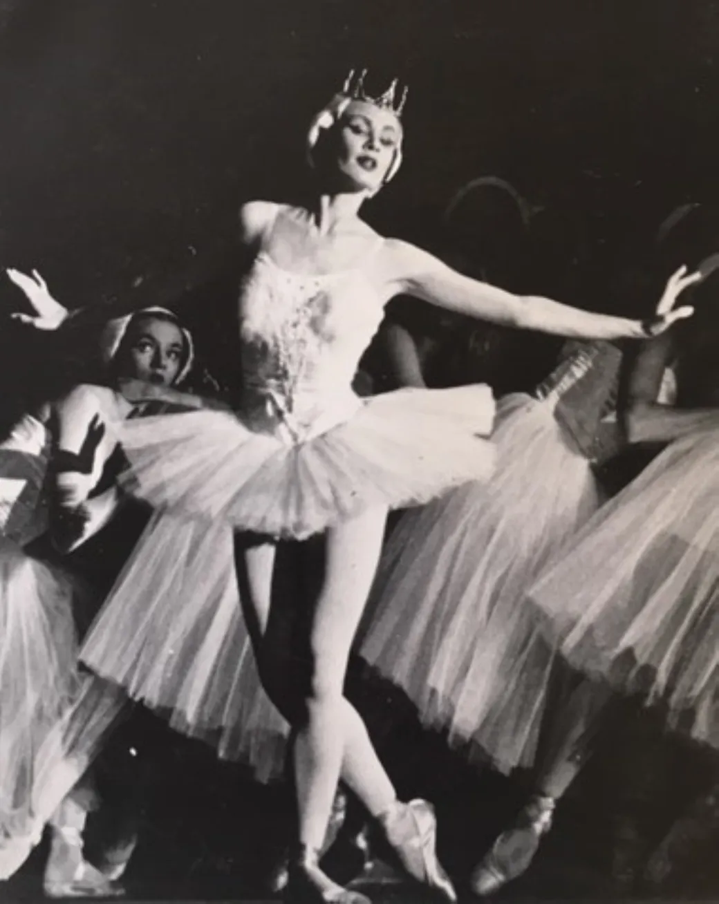 odette-act-2-swan-lake-lexie-guest-artist-with-ballet-theatre-of-qld