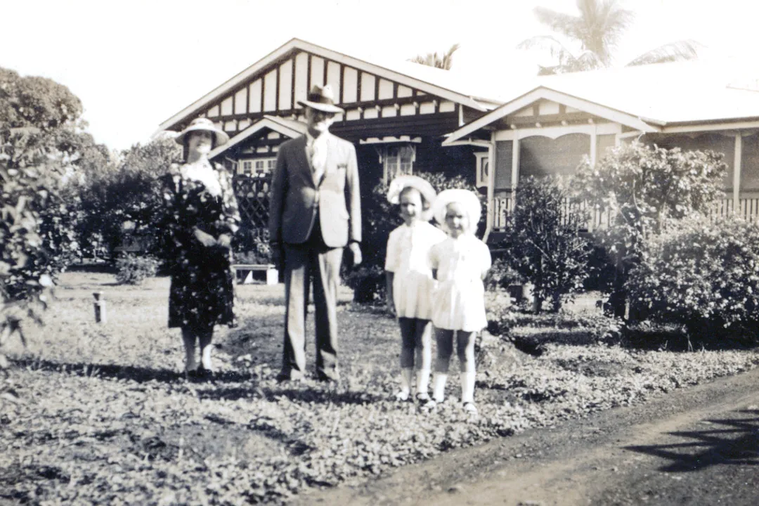 mum-dad-margaret-and-cathryn-at-holstone