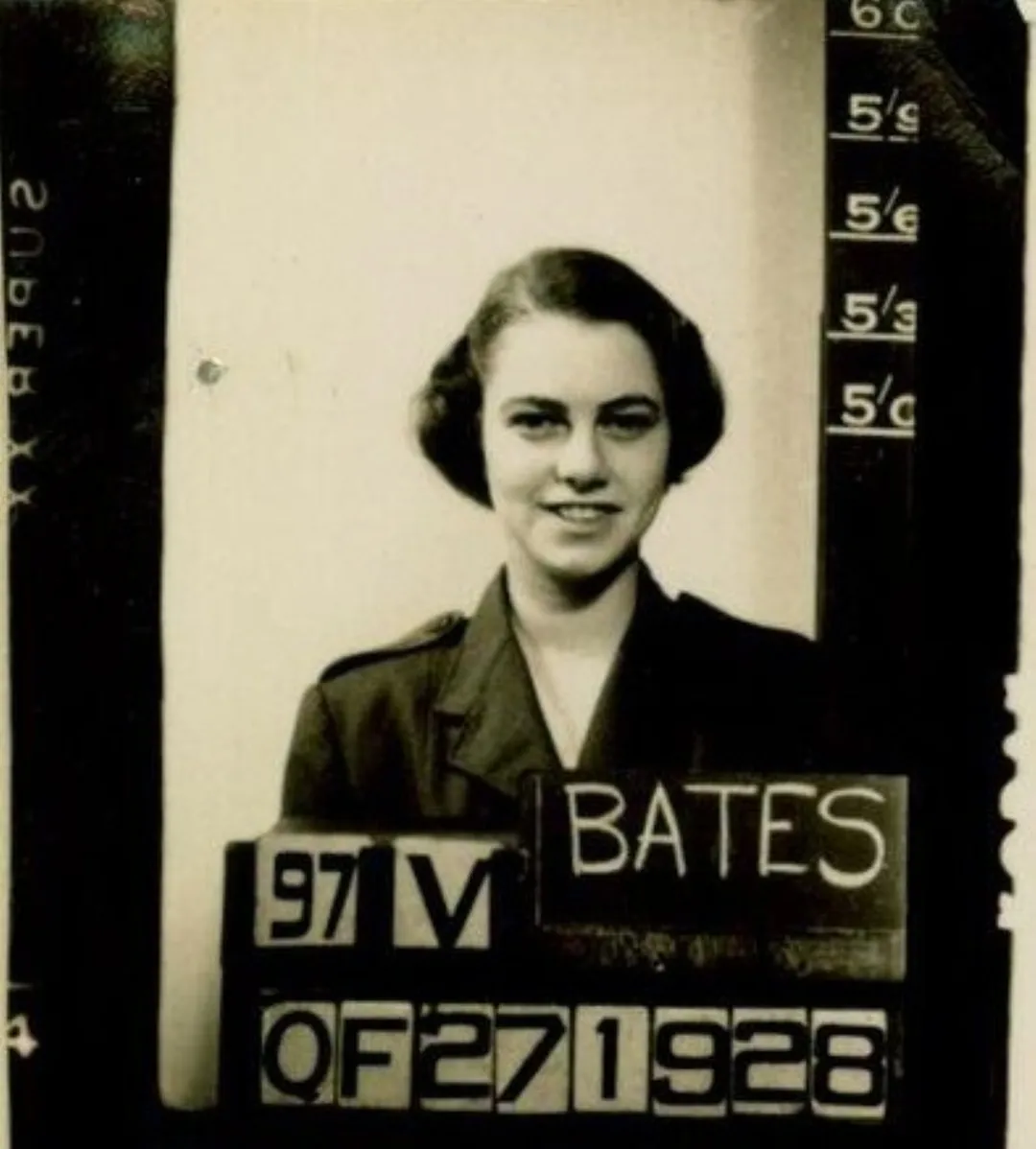 1943-photo-from-wwii-service-file-(002)