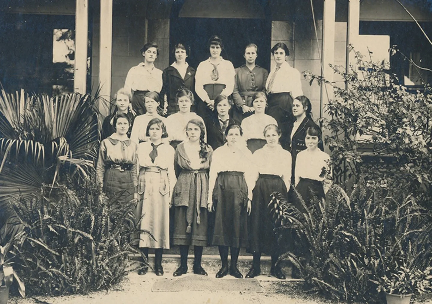 1917-vi-and-v-form