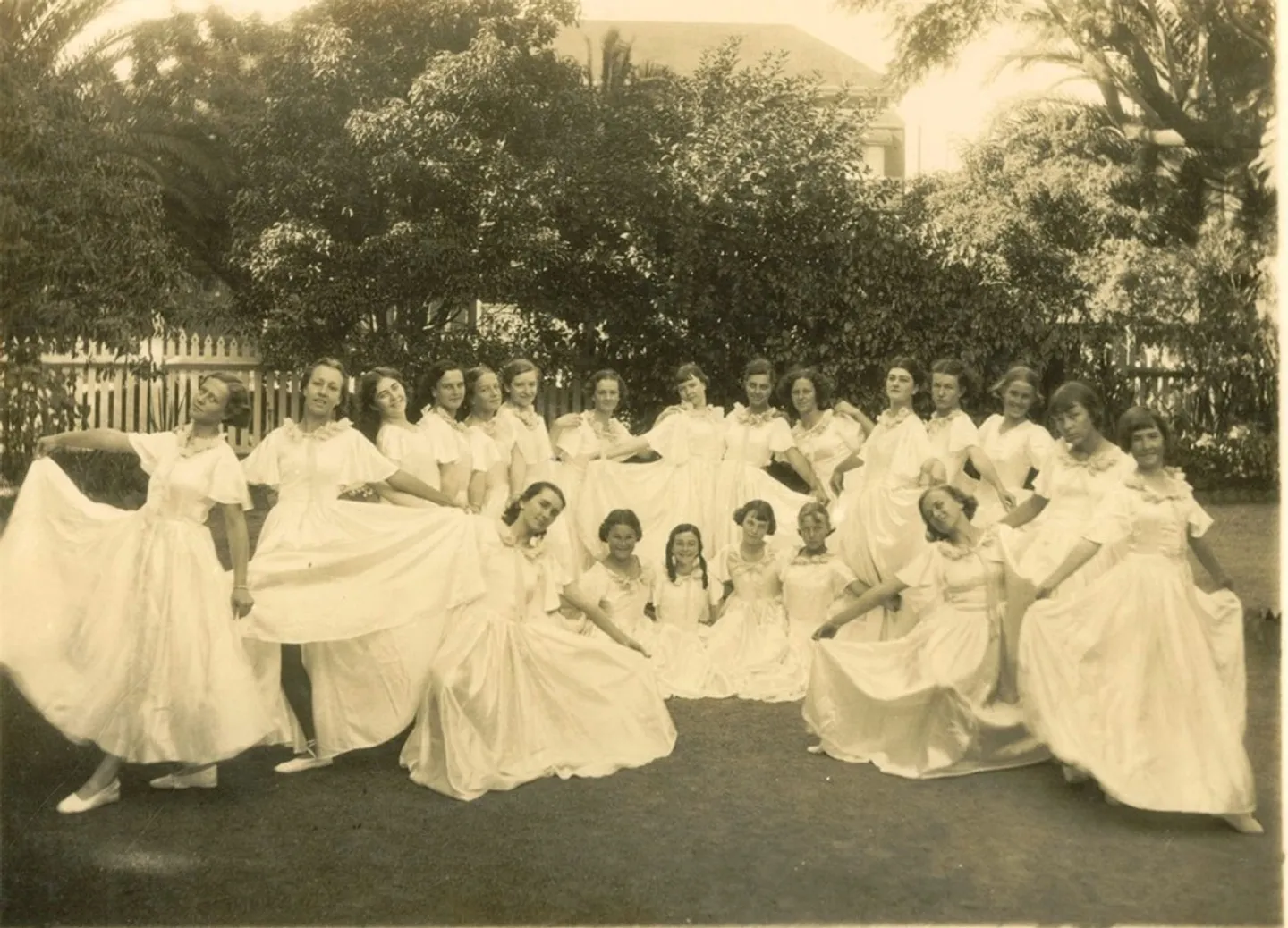 1935-pas-de-valse