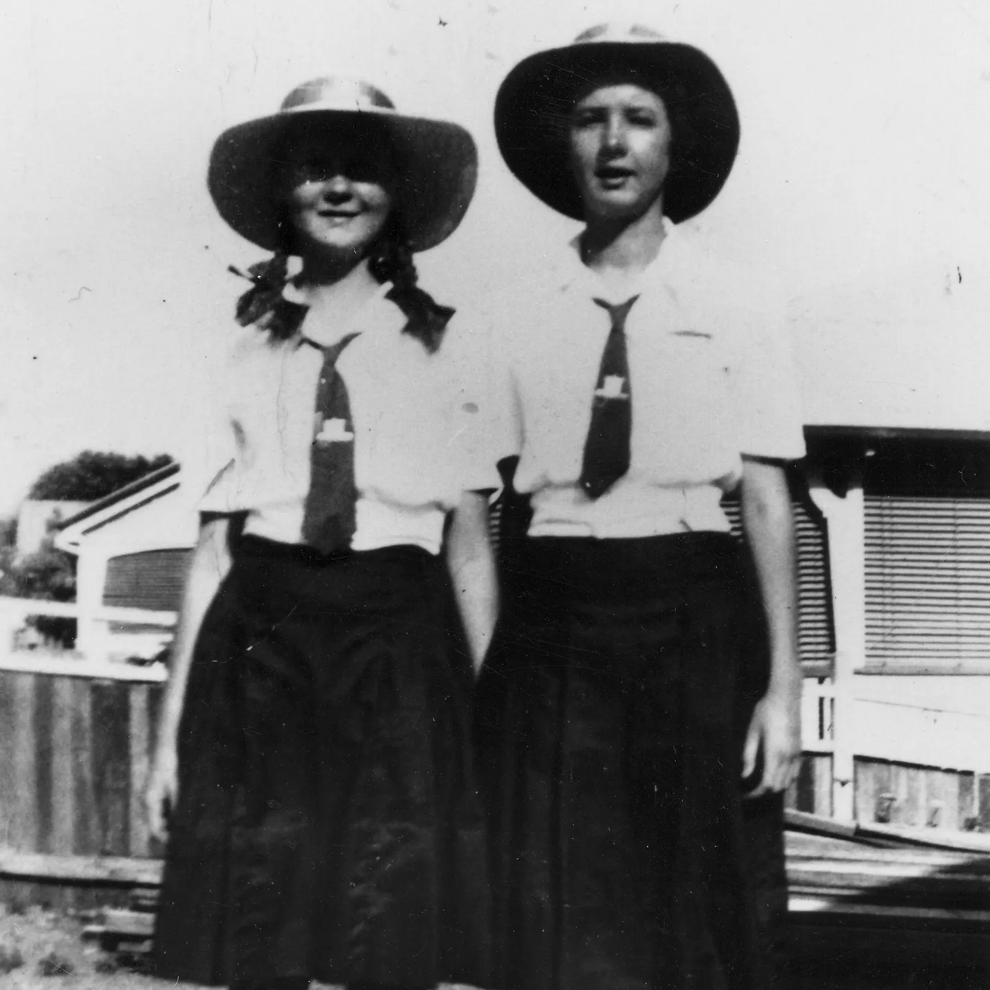 1946_-cathryn-and-margaret-mittelheuser-2004000197_1