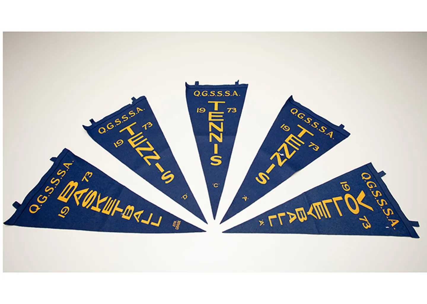 1973-felt-pennants.jpg-752