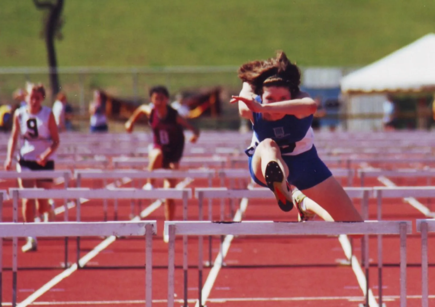 1998-laura-cameron-at-qgsssa-athletics-752