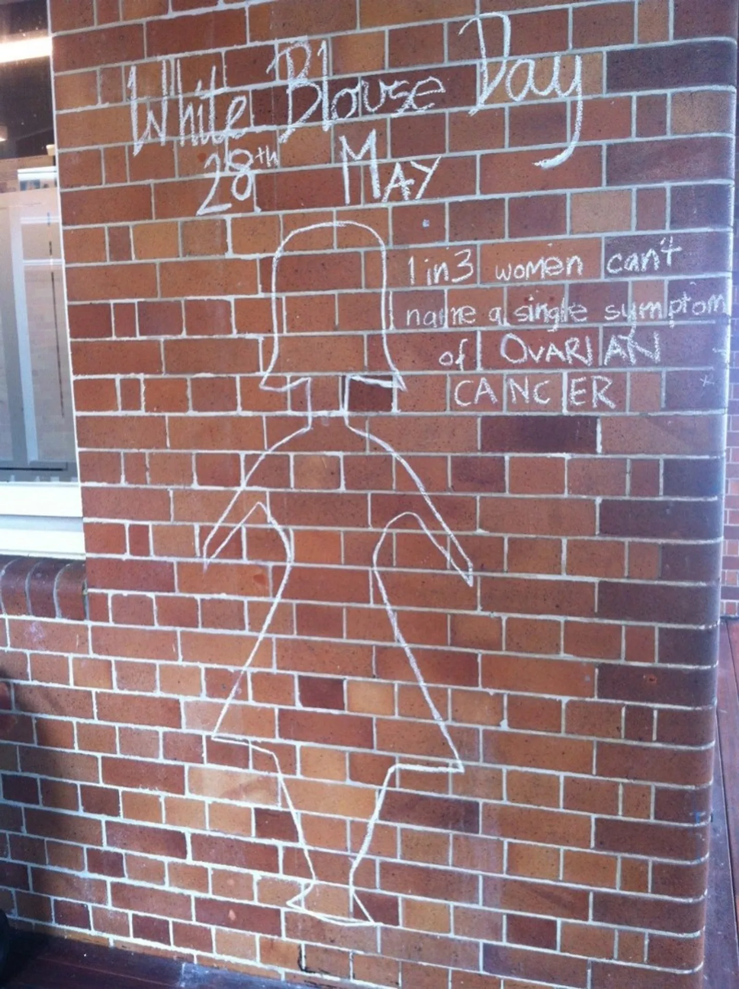 2015-raising-awareness-with-facts-and-imagery-of-the-white-lady-on-the-eastern-wing-wall