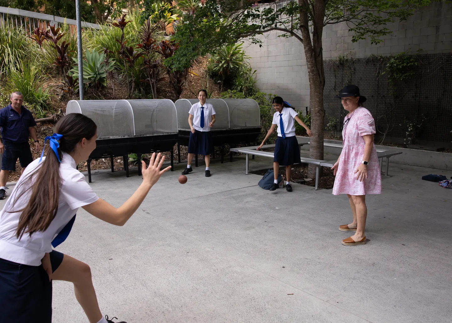 20251023_yr12bbq_02_mb-5103