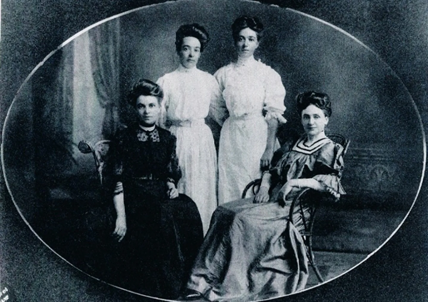 c1910-the-paten-sisters-sr-eunice-is-on-the-right