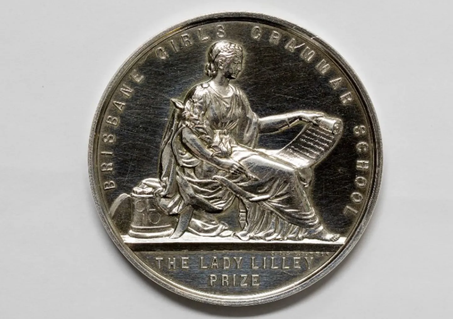 edna-leven's-1936-lady-lilley-silver-medal.jpg-752x530