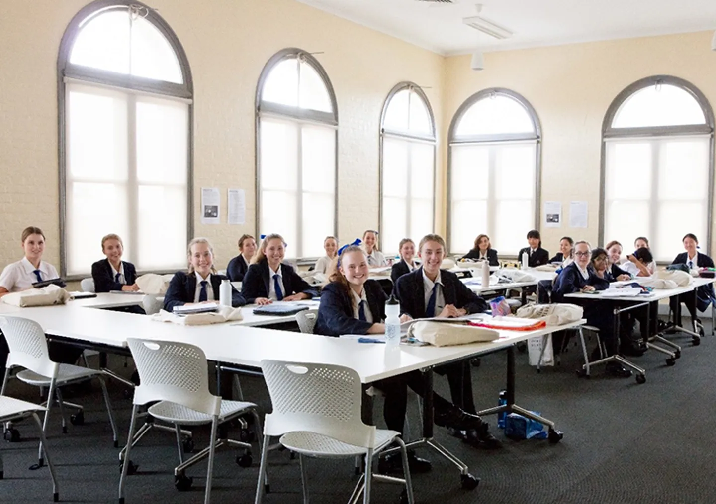 main-building-classroom-752x530