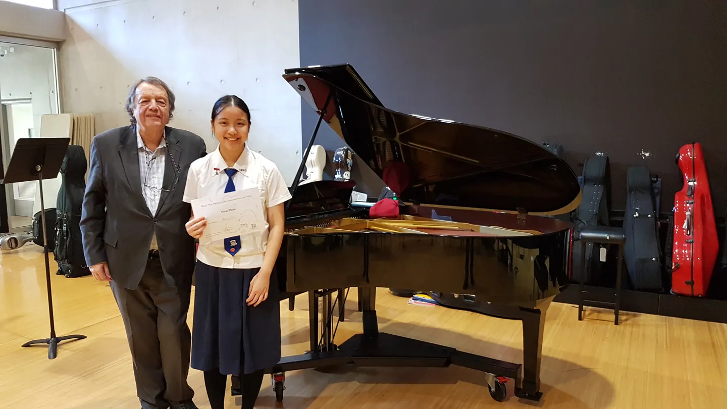 mr-spiros-randos-with-fiona-qiu-(12r)-winner-of-the-gillies-violin-prize