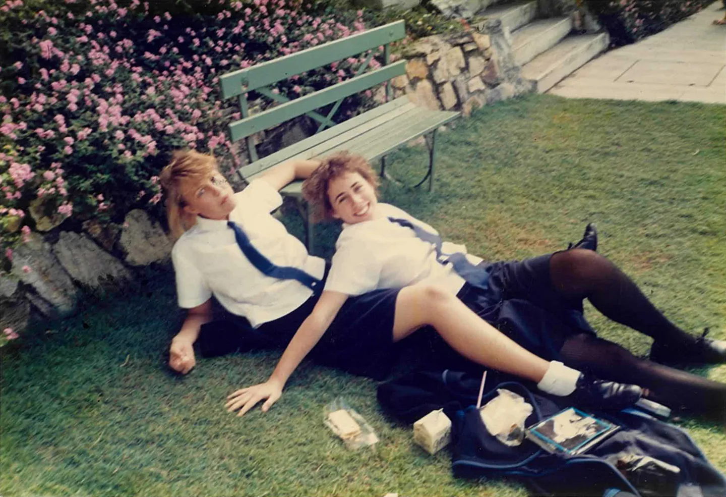 scan_tarita-botsman-at-school_pair-grass